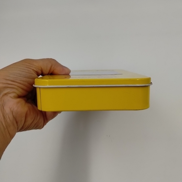 Peter Pan Walt Disney Collectible Tin W/ Sticker PB Hunts Tinkerbell Vintage - Picture 7 of 11